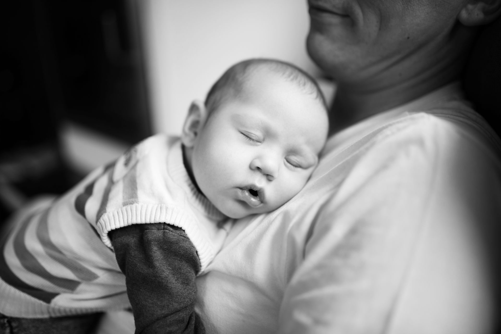 Emotionales Familienbild – Familie und Baby, Albstadt & Zollernalbkreis